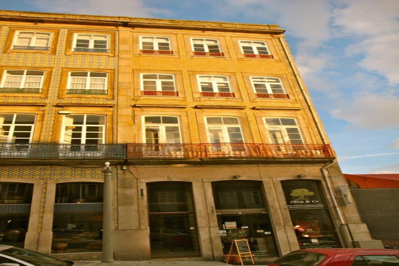 Low Cost Tourist Apartments - Palacio Da Bolsa OOporto Esterno foto